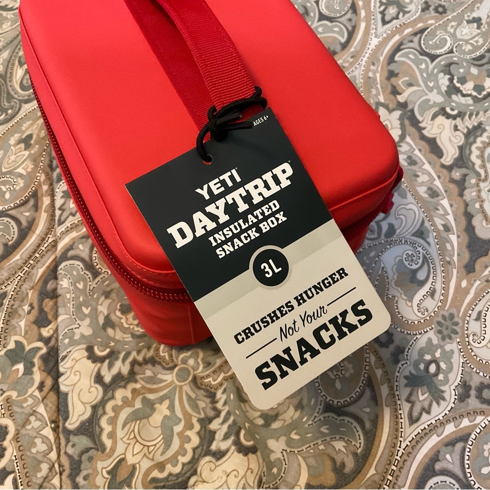 NWT Yeti 3L Insulated Rescue Red Snack Box - Picture 13 of 16